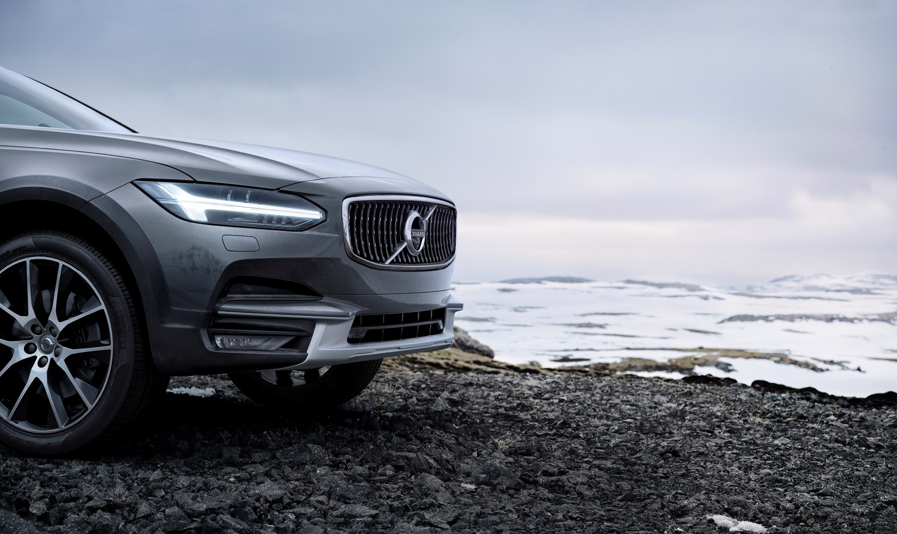 Volvo V90 Cross Country photo 19