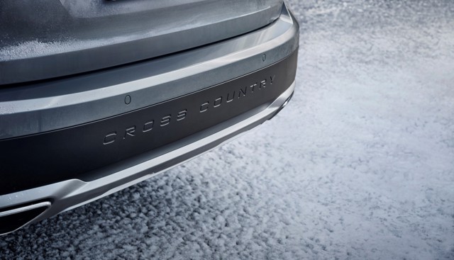 Volvo V90 Cross Country photo 21