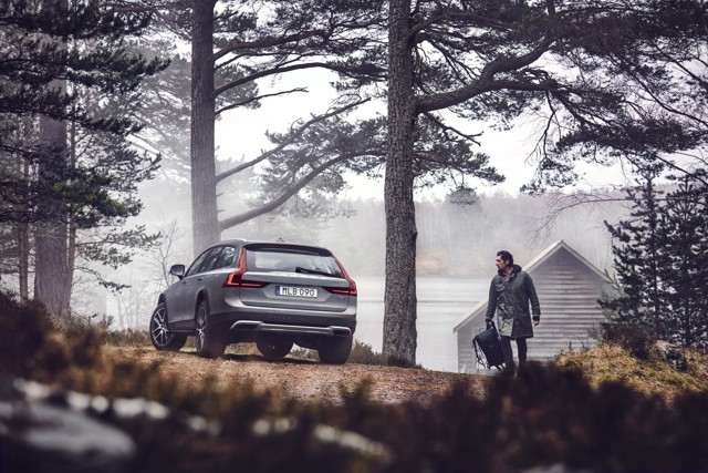 Volvo V90 Cross Country photo 49