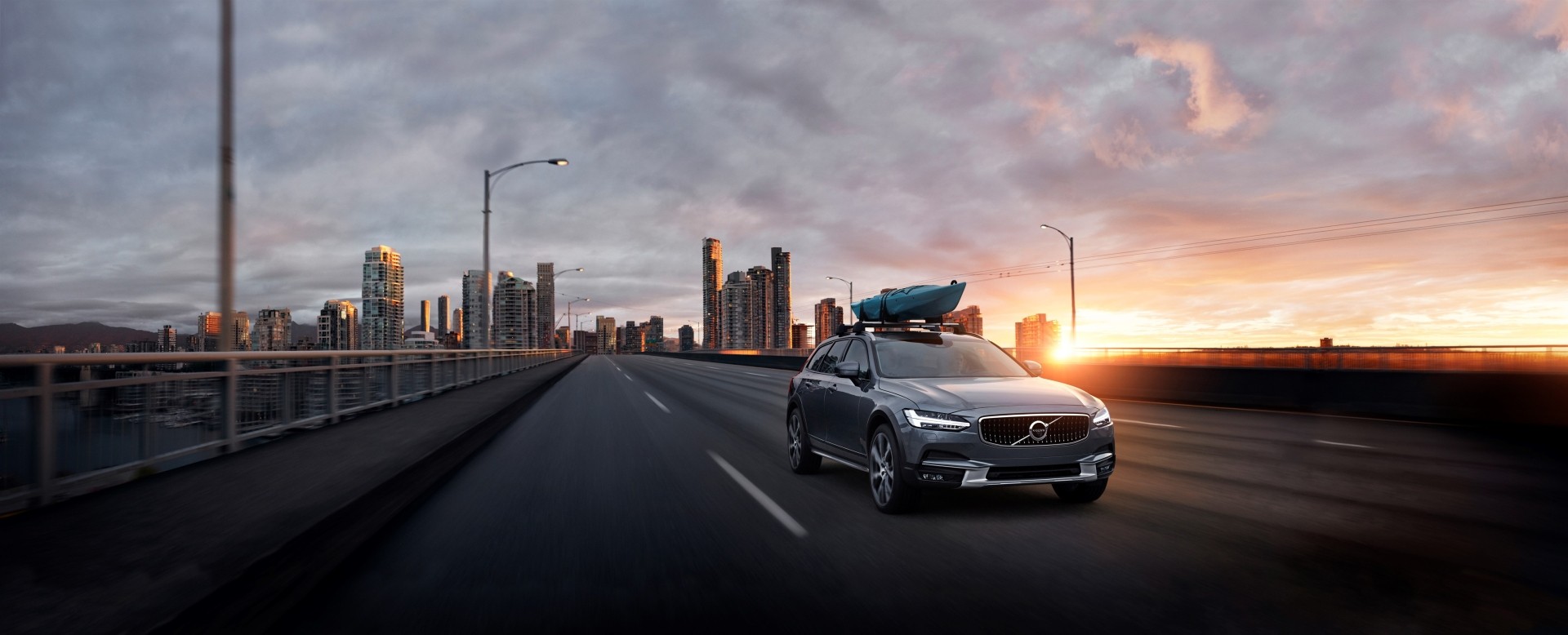 Volvo V90 Cross Country photo 59