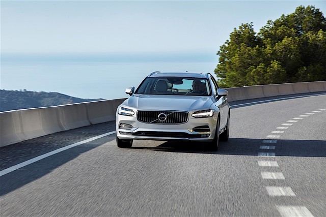 Volvo V90 photo 14
