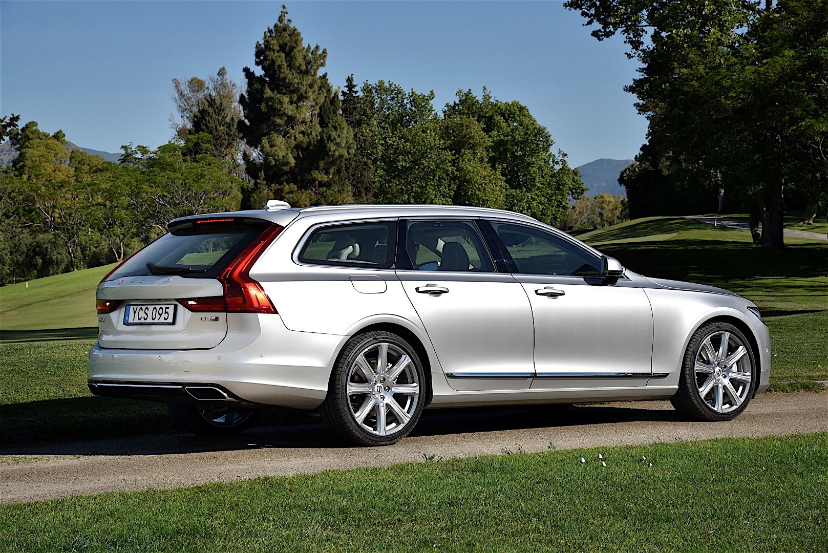 Volvo V90 photo 20