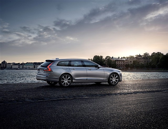 Volvo V90 photo 22