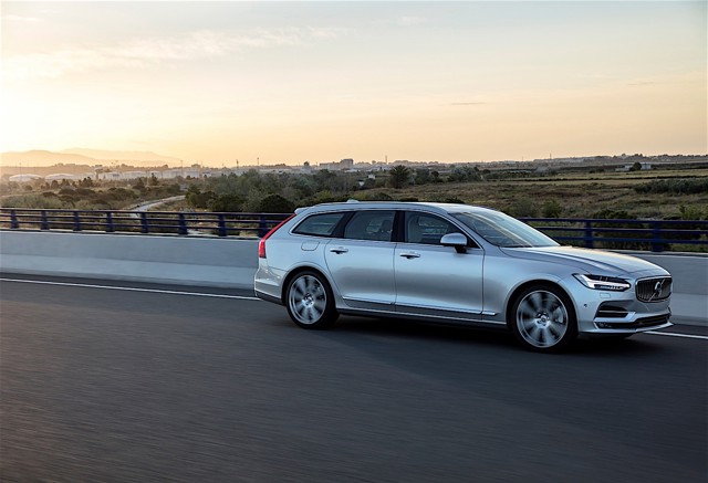 Volvo V90 photo 30