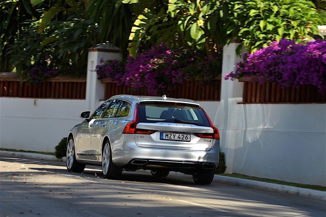 Volvo V90 photo 42