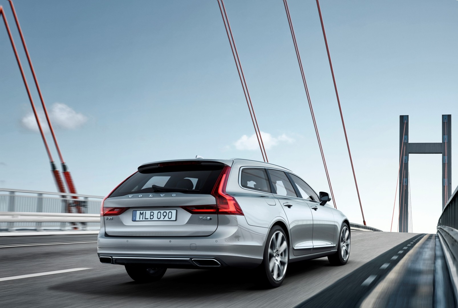 Volvo V90 photo 22