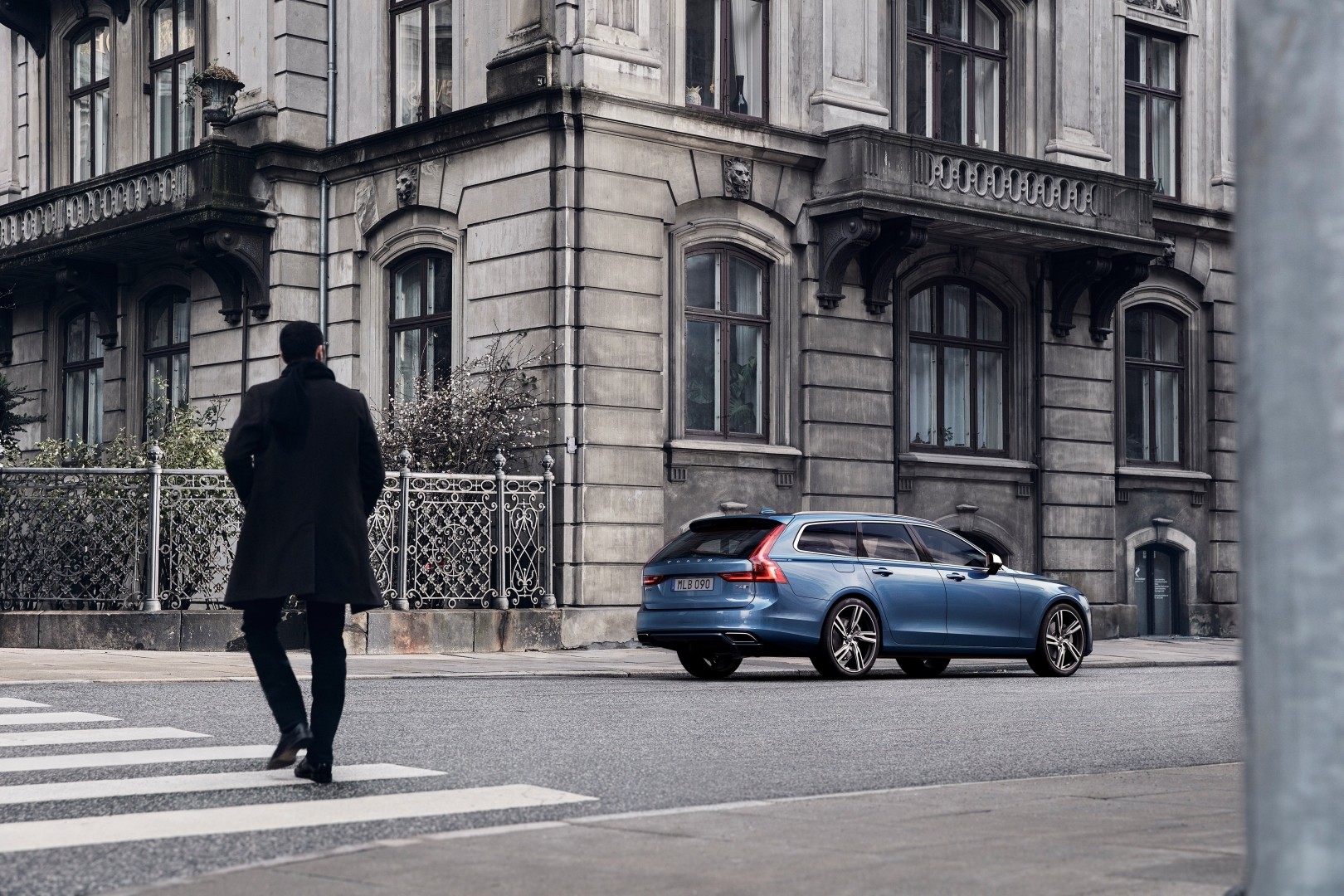 Volvo V90 photo 42