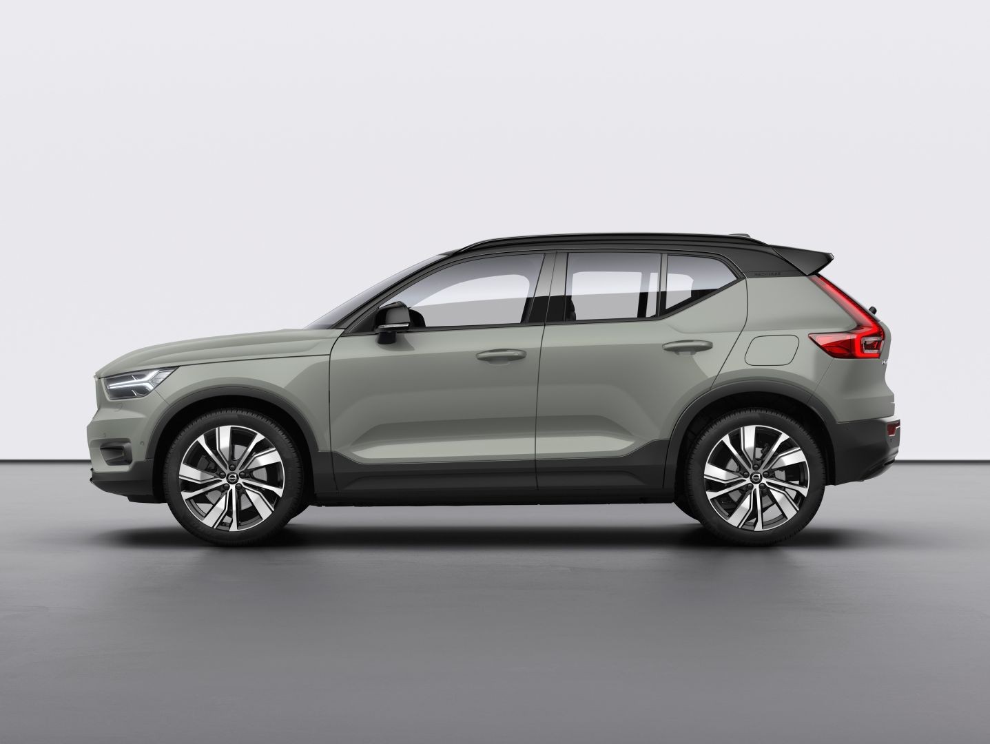 Volvo Xc40 photo 2