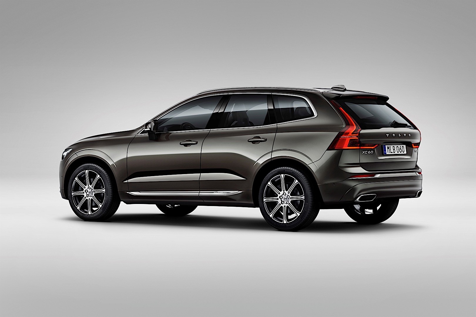Volvo Xc60 photo 9