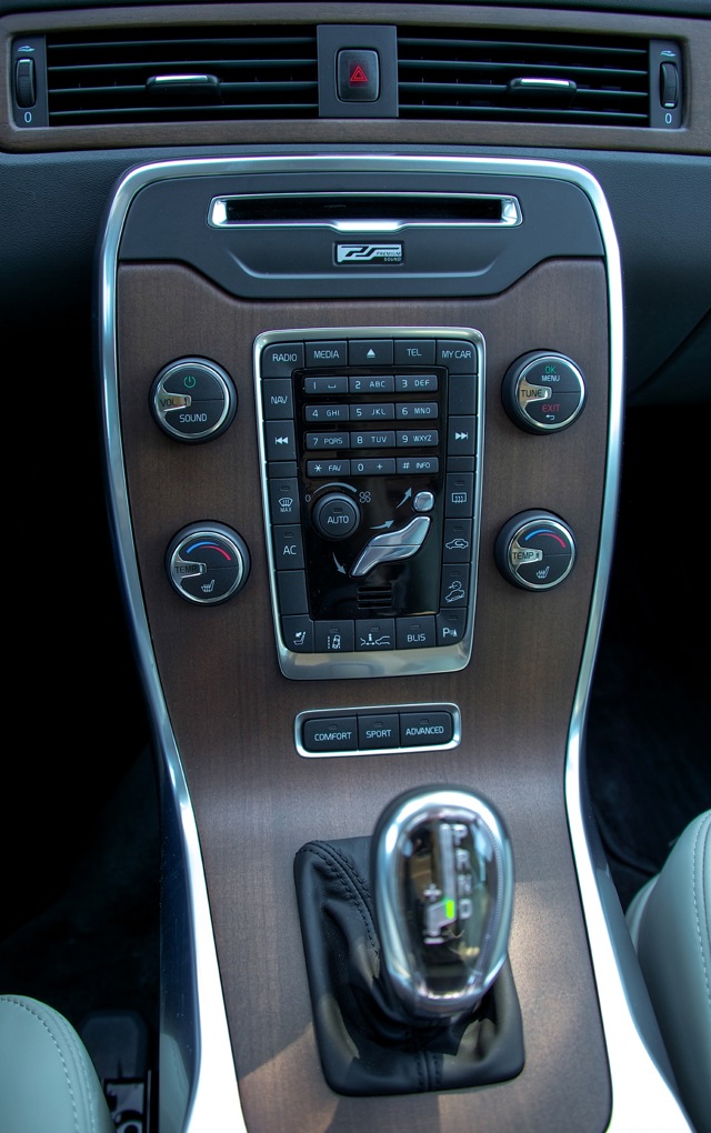 Volvo Xc70 photo 38