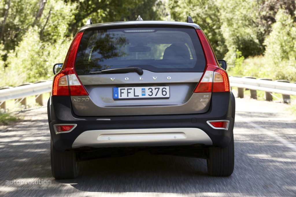 Volvo Xc70 photo 3