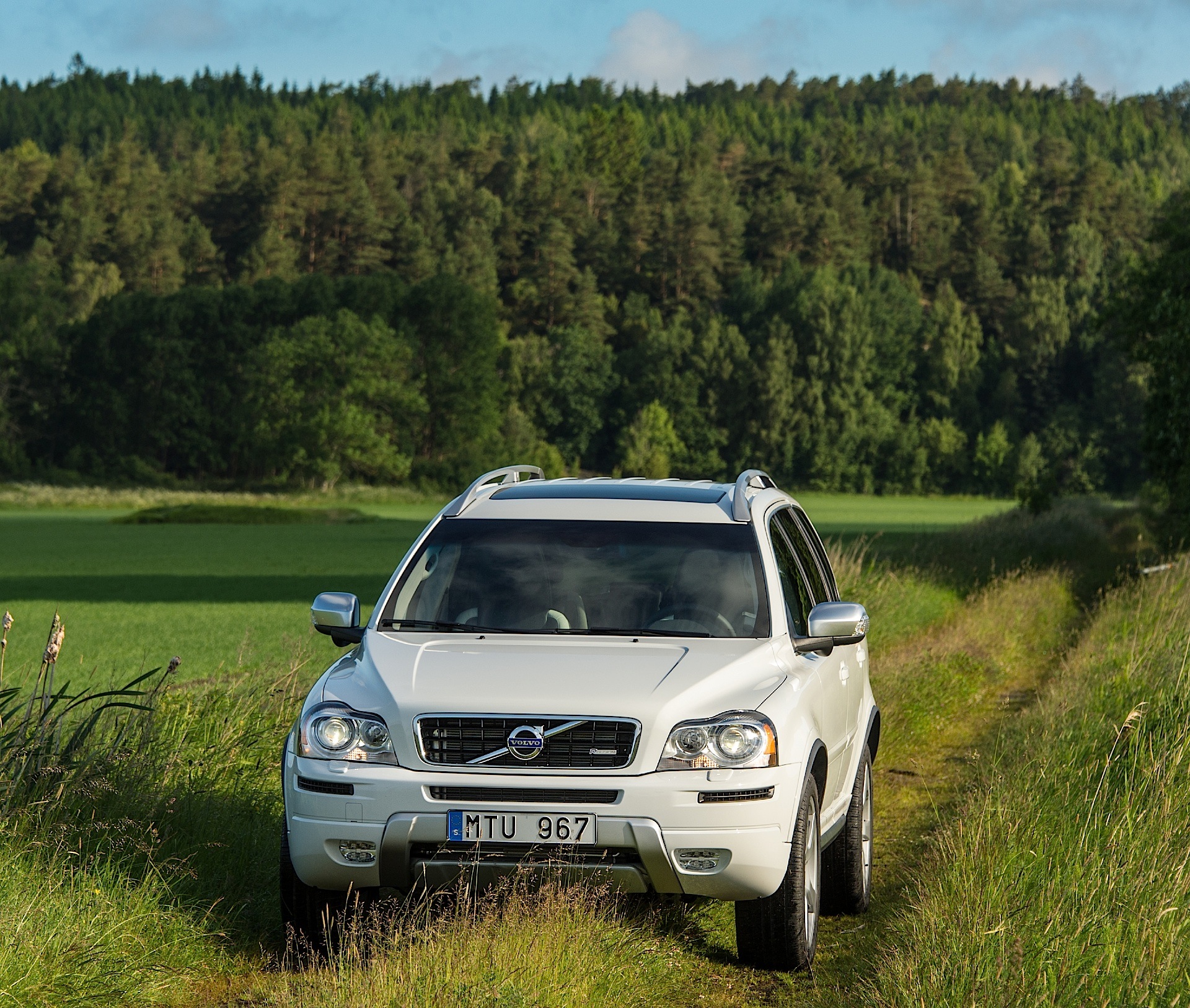 Volvo Xc90 photo 24