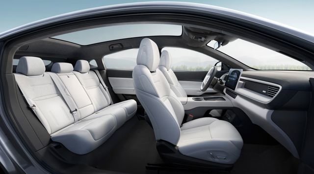 Xpeng G6 photo 11