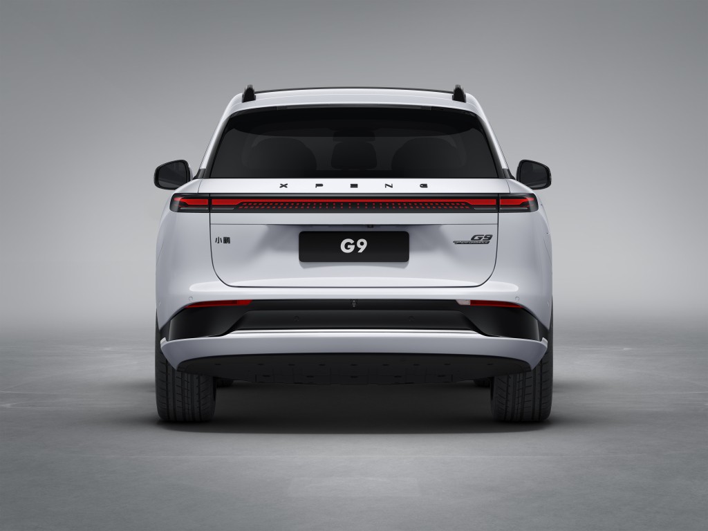 Xpeng G9 photo 12