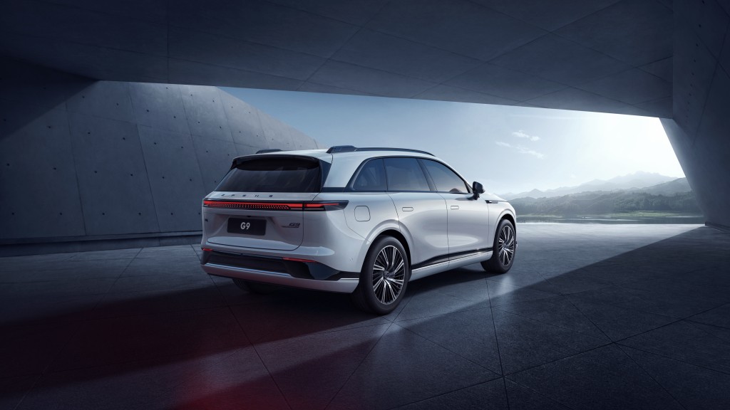 Xpeng G9 photo 26